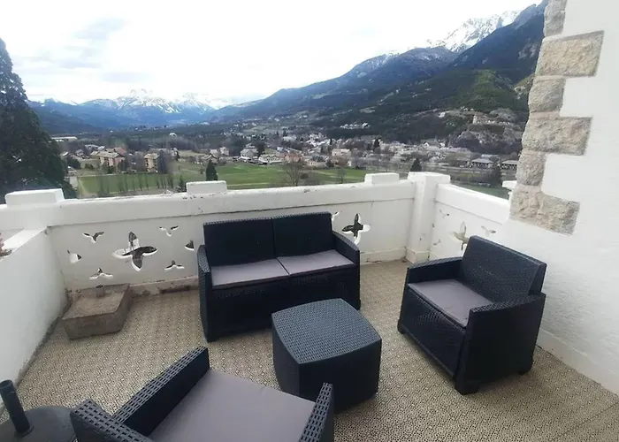 Apartment Luxury In The Castle In *